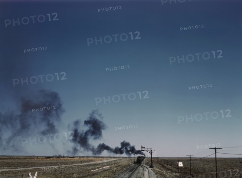 Santa Fe R.R. near Melrose, New Mexico, 1943. Creator: Jack Delano.