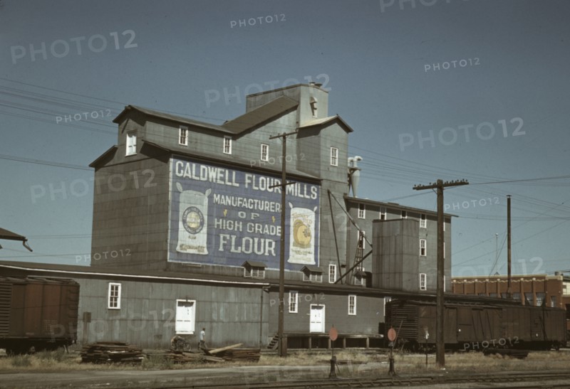 Flour mill, Caldwell, Idaho, 1941. Creator: Russell Lee.
