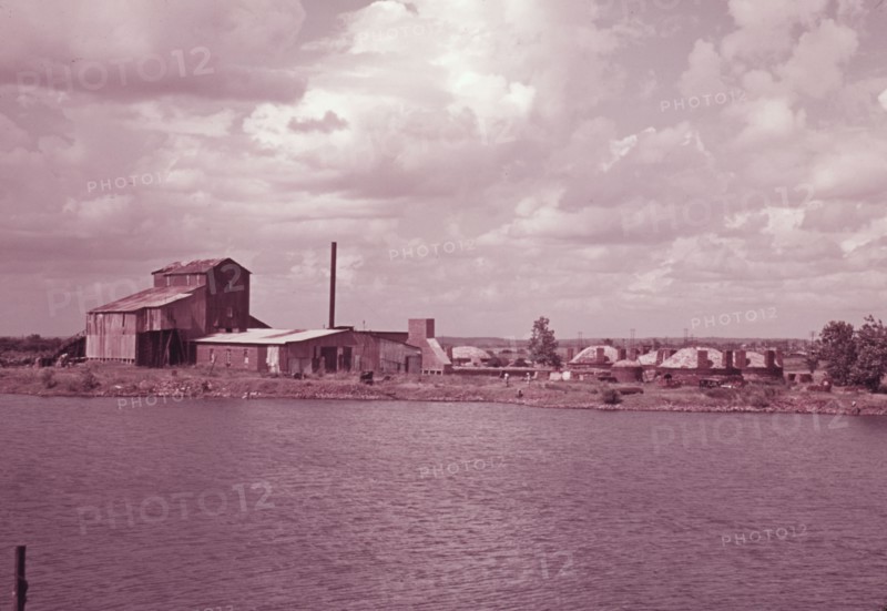 Abandoned brick plant near Muskogee, Oklahoma, 1939 or 1940. Creator: Russell Lee.