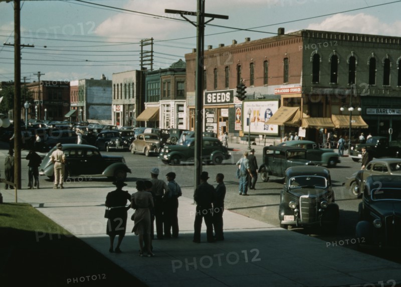 Seed and feed store, Lincoln, Nebraska, 1942. Creator: John Vachon.
