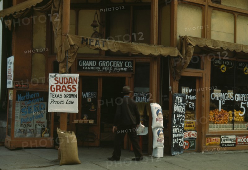 Seed and feed store, Lincoln, Nebr., 1942. Creator: John Vachon.