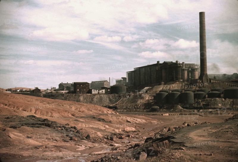 Copper mining and sulfuric acid plant, Copperhill, Tenn., 1940. Creator: Marion Post Wolcott.