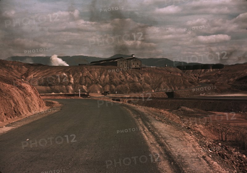 A train bringing copper ore out of the mine, Ducktown, Tenn. , 1940. Creator: Marion Post Wolcott.