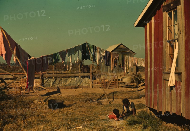Backyard of Negro tenant's home, Marcella Plantation, Mileston, Miss. Delta, 1939. Creator: Marion Post Wolcott.