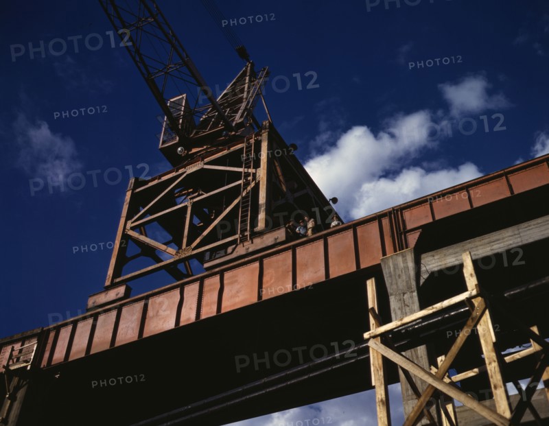 Construction at Douglas Dam (TVA), Tenn., 1942. Creator: Alfred T Palmer.