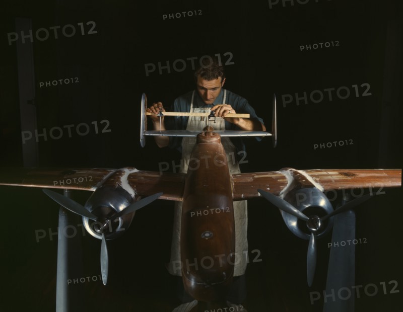An experimental scale model of the B-25...North American Aviation, Inc., Inglewood, Calif., 1942. Creator: Alfred T Palmer.
