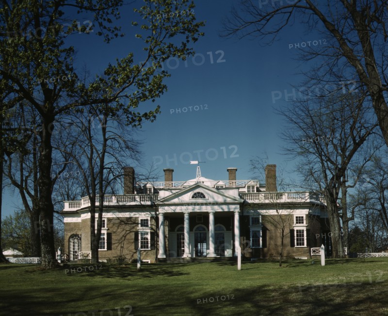 Monticello, home of Thomas Jefferson, Charlottesville, Va., 1943. Creator: John Collier.
