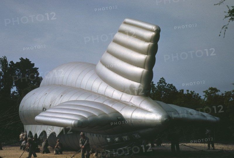 U.S. Marine Corps, bedding down a big barrage balloon, Parris Island, S.C., 1942. Creator: Alfred T Palmer.
