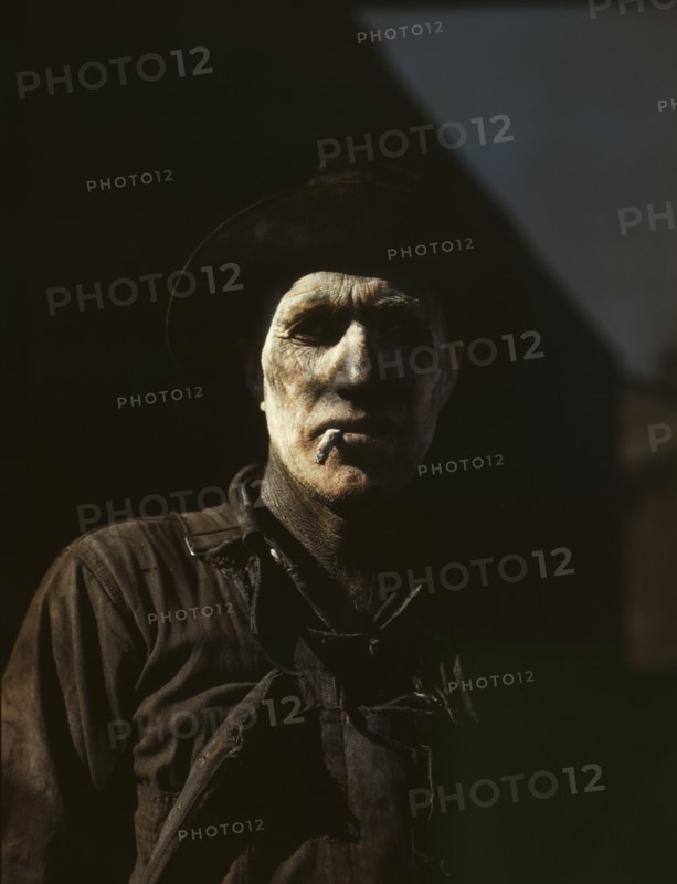 Worker at carbon black plant, Sunray, Texas, 1942. Creator: John Vachon.