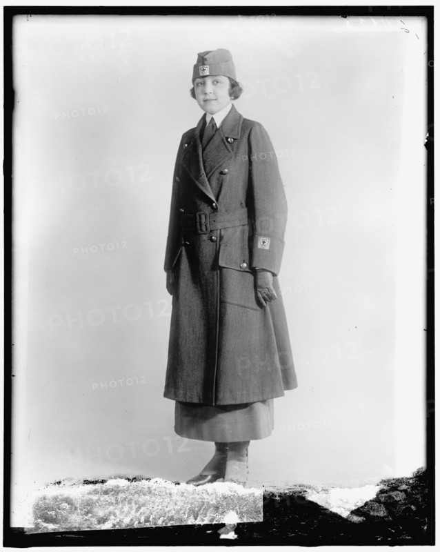 Red Cross, between 1910 and 1920.