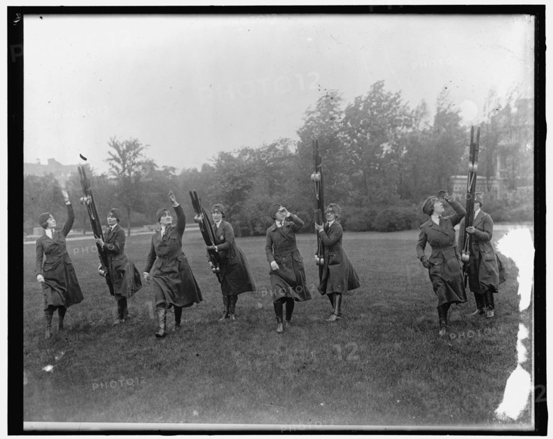 Red Cross, between 1910 and 1920.