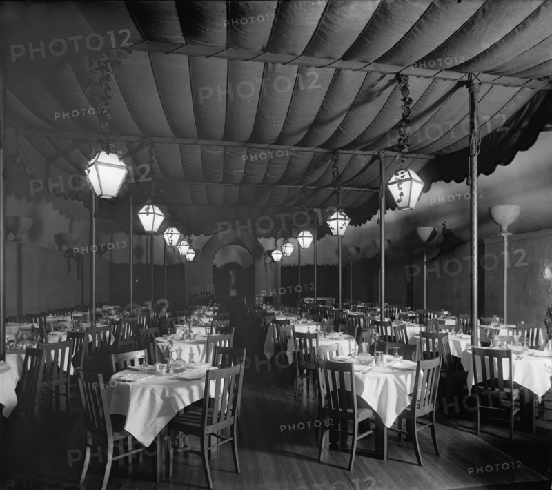 Marks Cafe´, between 1910 and 1920. Creator: Harris & Ewing.