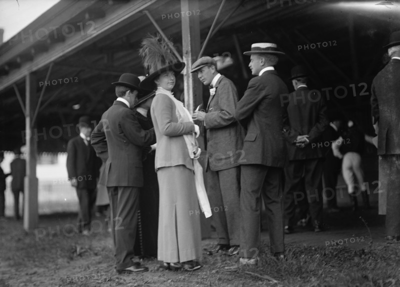 Benning Races. Miss Helen Taft, 1912. Creator: Harris & Ewing.