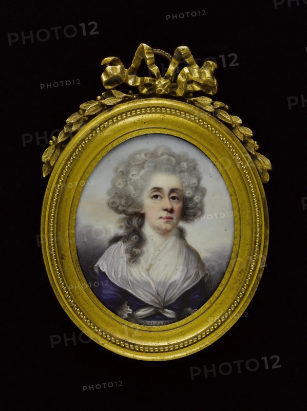 Portrait de jeune femme au fichu blanc.
