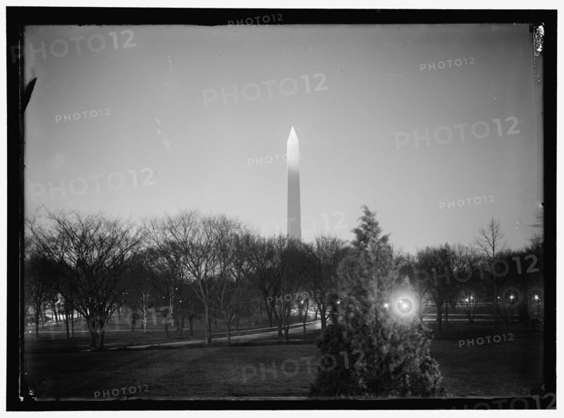 Washington Monument, between 1910 and 1917.