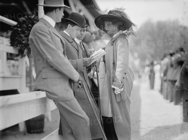 Gerry, Mrs. Peter Goelet - Horse Show, 1911.
