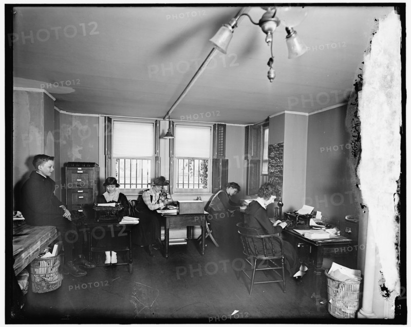 National Woman's Party Int, between 1910 and 1920.
