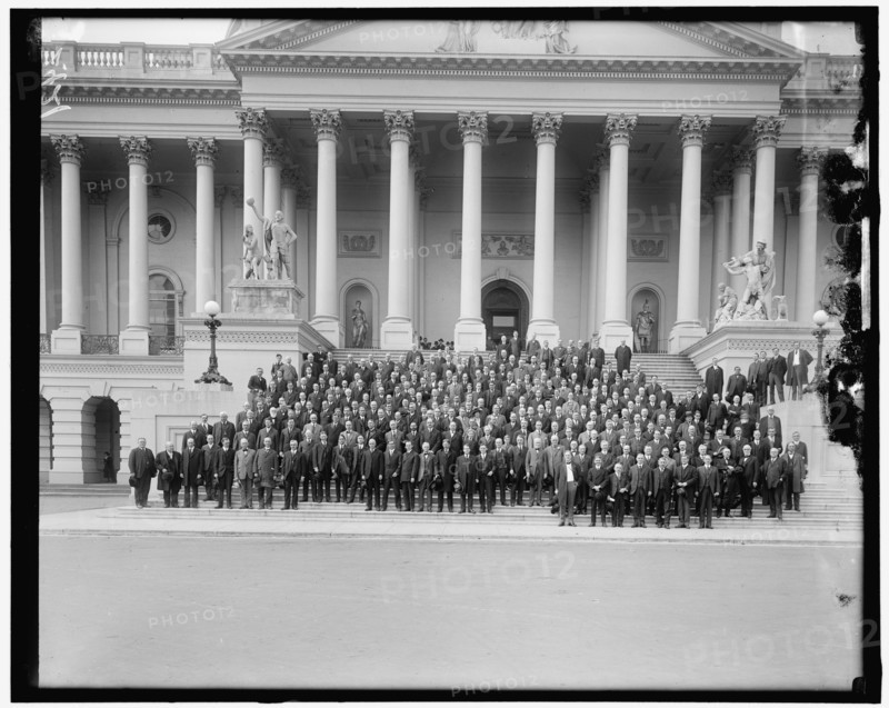 War Congress on Capitol Steps, between 1910 and 1920.