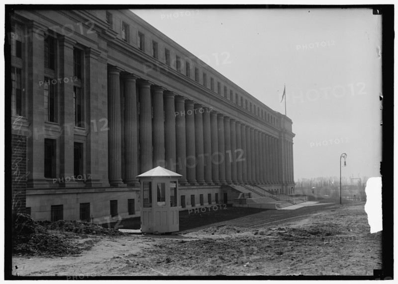 Bureau Of Engraving And Printing, between 1914 and 1918.