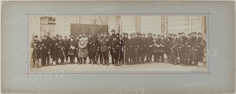 Panorama: group portrait of soldiers, 1870.