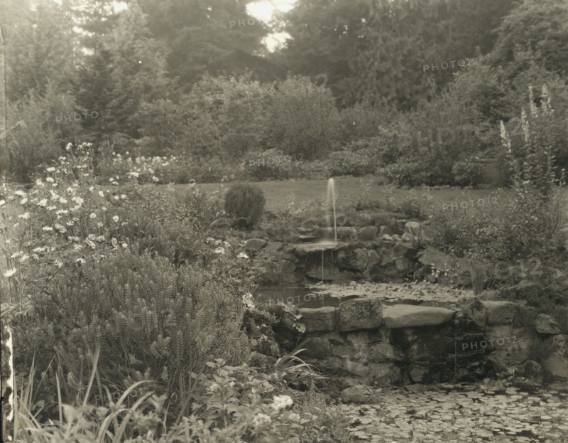 Mrs. Bartlett's house, Portland, Oregon, 1923.