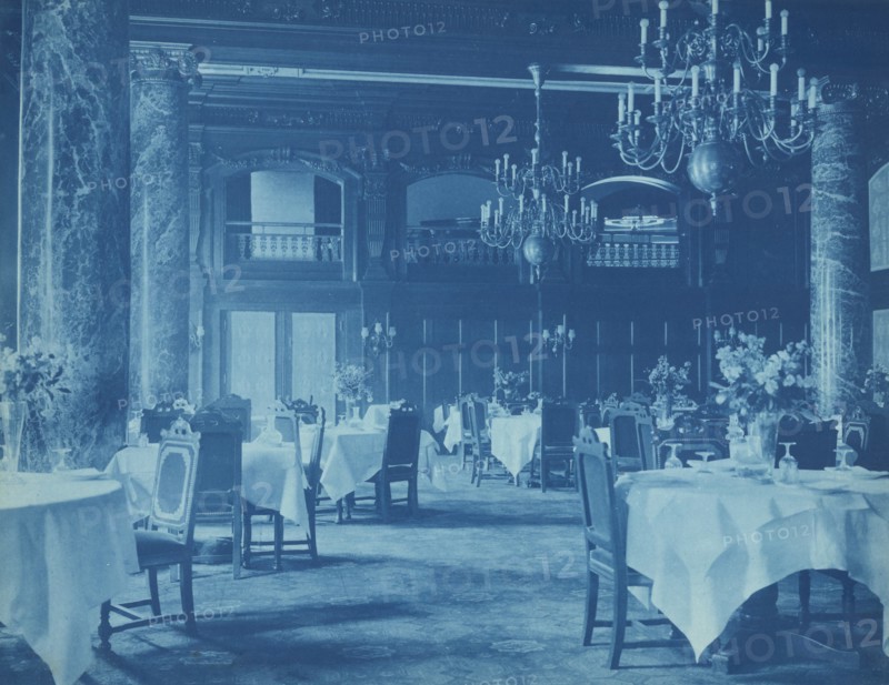 Willard Hotel - dining room, between1901 and 1910.