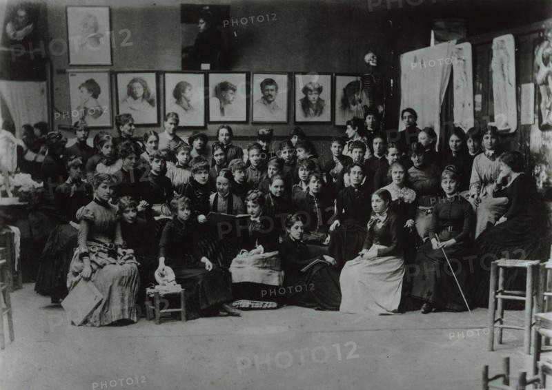 Academie Julian, Paris, group of art students, c1885, printed later.