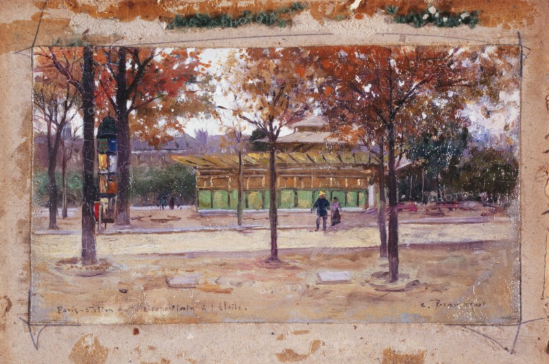 Entrance to the metro, Place de l'Etoile, between 1900 and 1907.