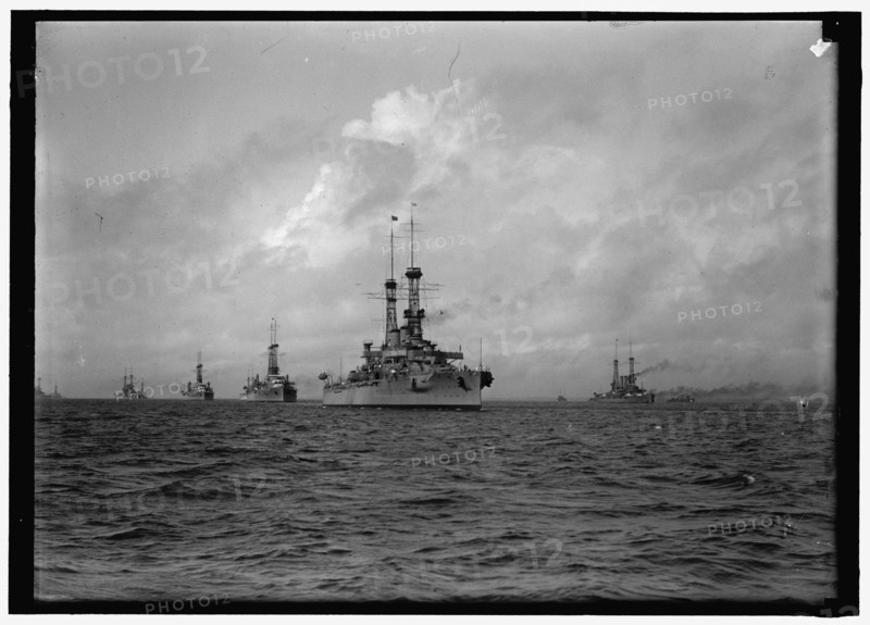 Uss Wyoming Leading Battleships In Hampton Roads, 1917, between 1914 and 1918.