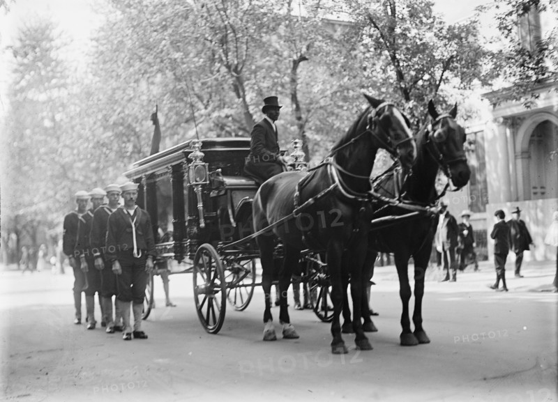 Schley, Winfield Scott, Rear Admiral, U.S.N. Funeral, St. John's Church - Hearse, 1911.