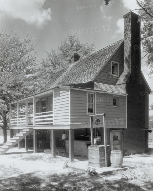 Mangohick Village house, Mangohick Village, King William County, Virginia, 1935.
