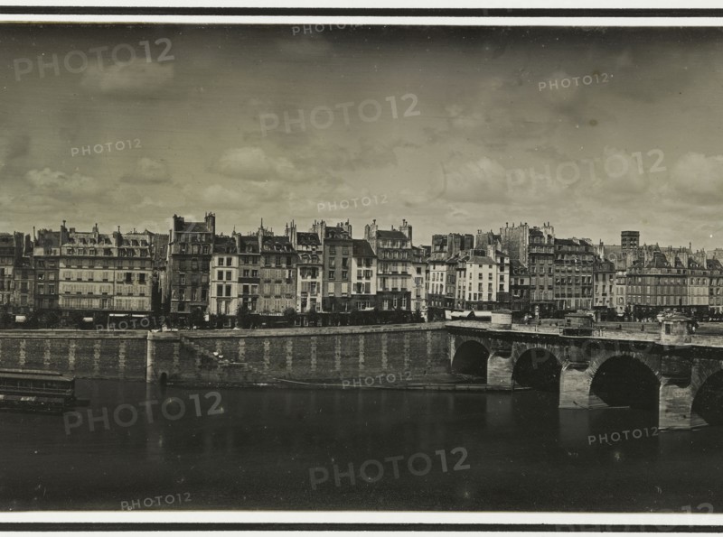 Panorama. Le Pont-Neuf, le Louvre et le quai de la Mégisserie, 1er arrondissement, Paris, between 1845 and 1850.