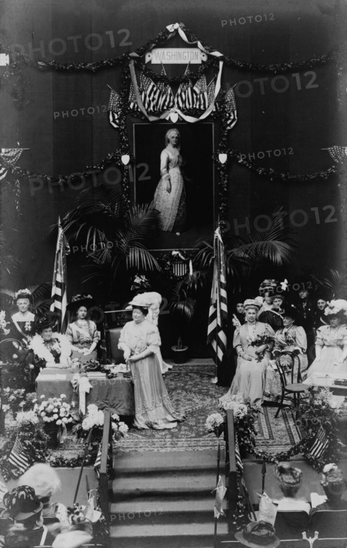 Women on stage at Daughters of the American Revolution convention, Washington, D.C., 1908.