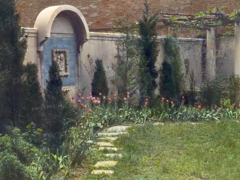 Laura Stafford Stewart house, 205 West 13th Street, New York, New York, 1921. Creator: Frances Benjamin Johnston.