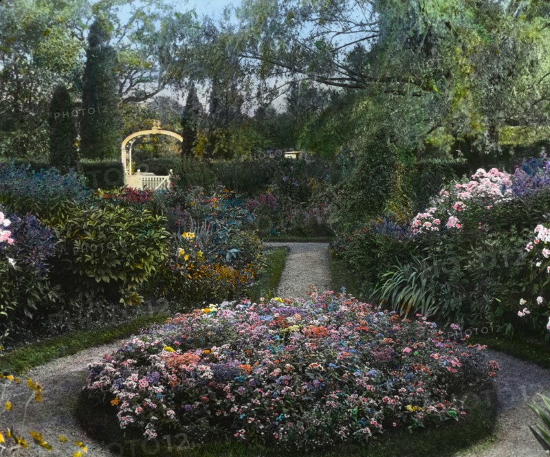 Chailey, Charles William Moseley house, Newburyport, Massachusetts, 1920. Creator: Frances Benjamin Johnston.