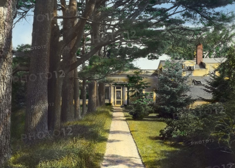 Chailey, Charles William Moseley house, Newburyport, Massachusetts, 1920. Creator: Frances Benjamin Johnston.