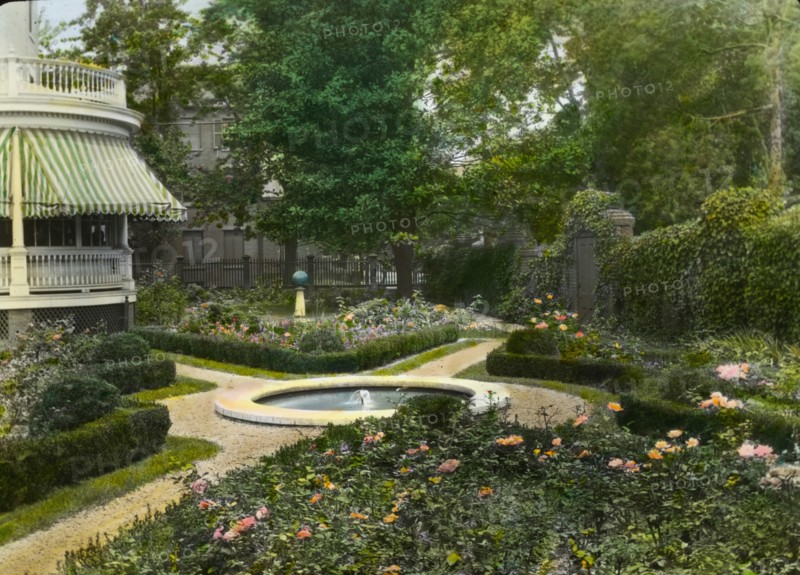 William Albert Smoot, Jr., house, 220 North Washington Street, Alexandria, Virginia, 1920. Creator: Frances Benjamin Johnston.