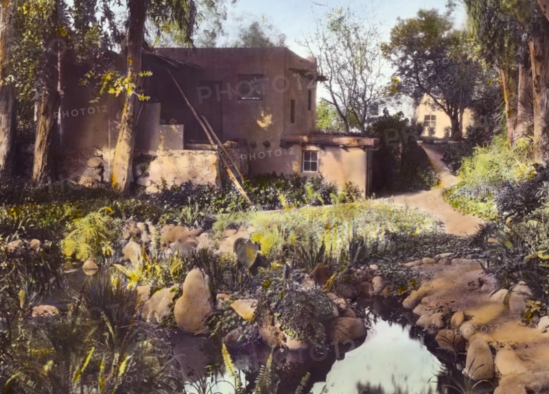 John Henry Fisher adobe house, 765 West Highland Avenue, Redlands, California, 1917. Creator: Frances Benjamin Johnston.