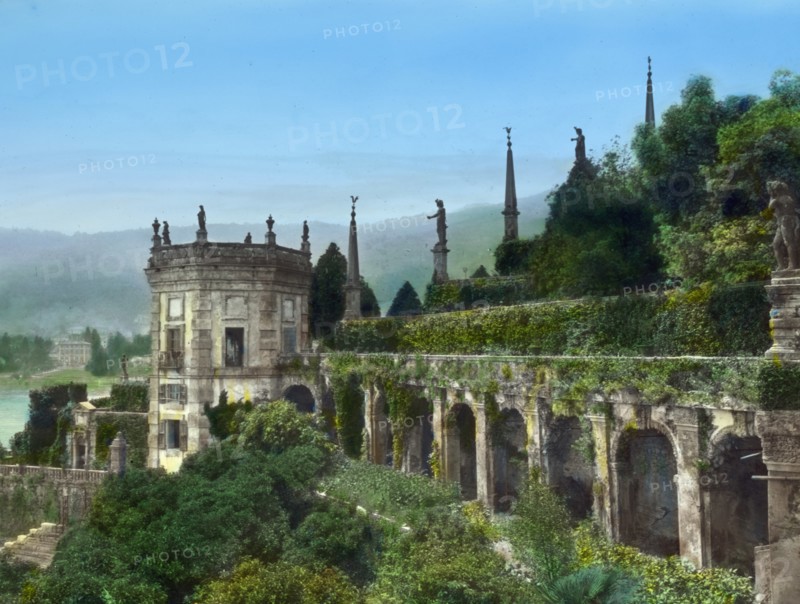 Villa Borromeo, Isola Bella, Lake Maggiore, Piedmont, Italy, 1925. Creator: Frances Benjamin Johnston.