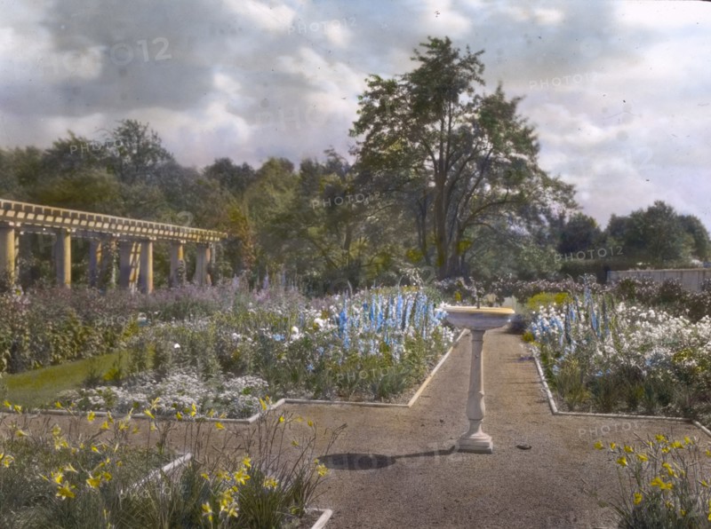 Lake Terrace, John Stoughton Newberry, Jr., house, 99 Lake Shore Drive, Grosse Pointe..., 1917. Creator: Frances Benjamin Johnston.