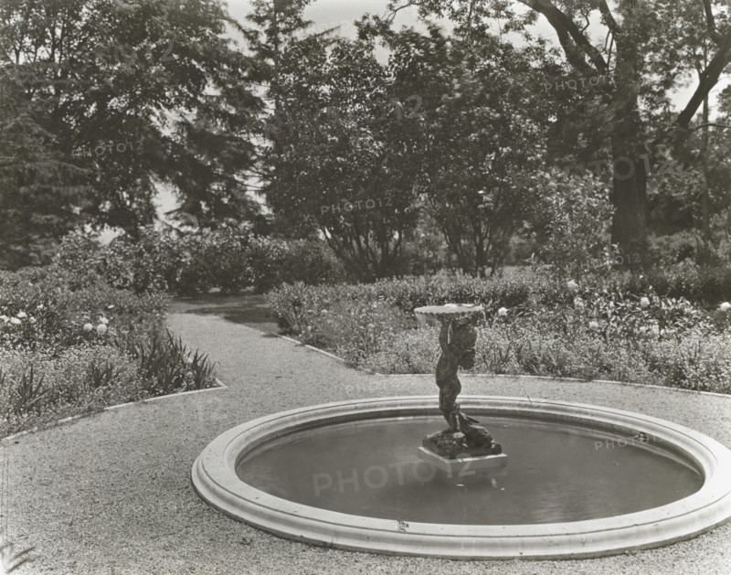 Lake Terrace, John Stoughton Newberry, Jr., house, 99 Lake Shore Drive, Grosse Pointe..., 1917. Creator: Frances Benjamin Johnston.