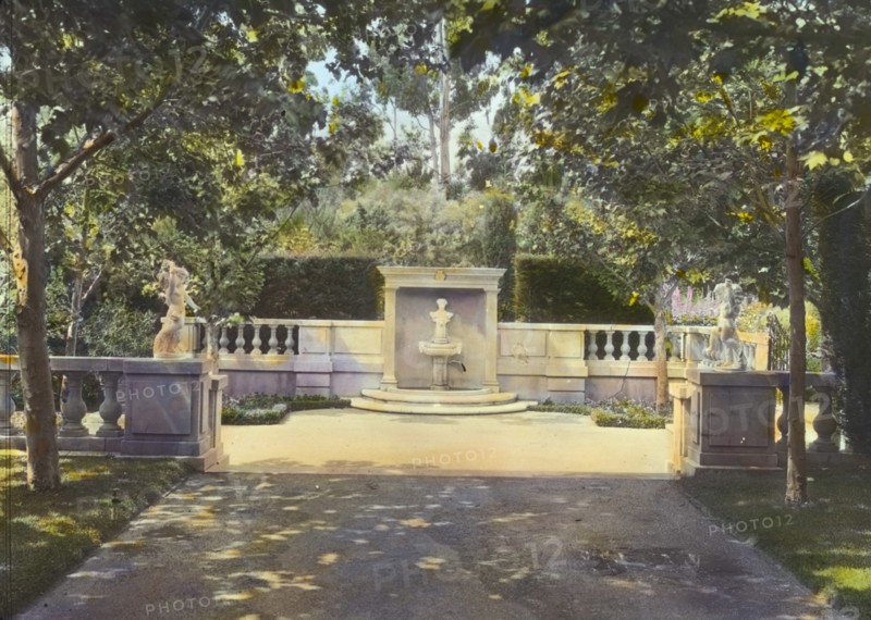 Newmar, Senator George Almer Newhall house, 1761 Manor Drive, Hillsborough, California, 1917. Creator: Frances Benjamin Johnston.
