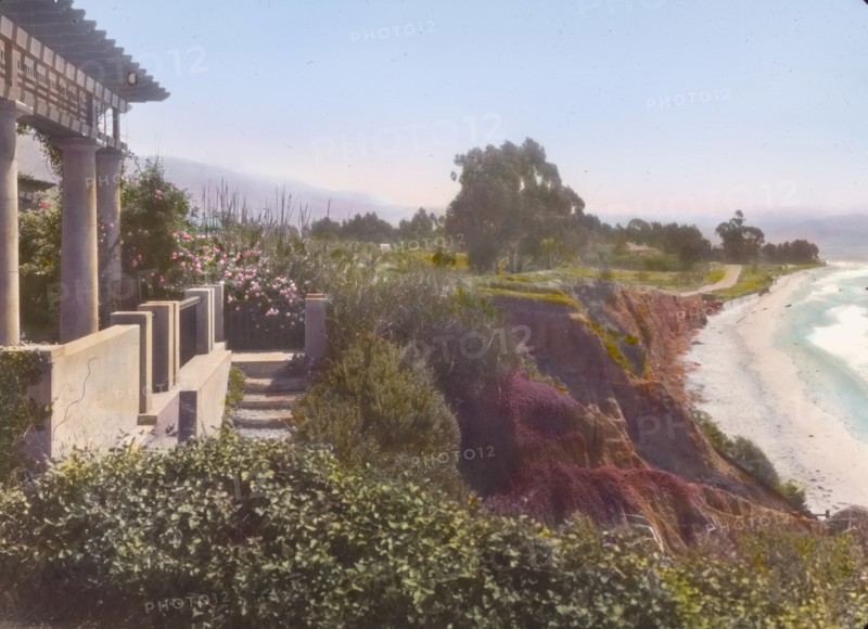 Inellan, Walter Douglas house, Channel Drive, Montecito, California, 1917. Creator: Frances Benjamin Johnston.