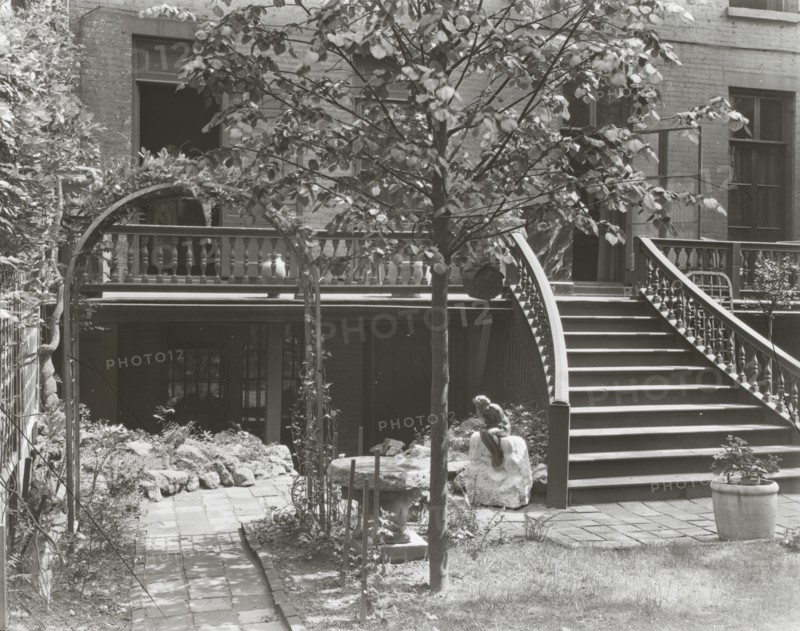 The Touchstone Garden, 118-120 East 30th Street, New York, New York, 1919. Creator: Frances Benjamin Johnston.