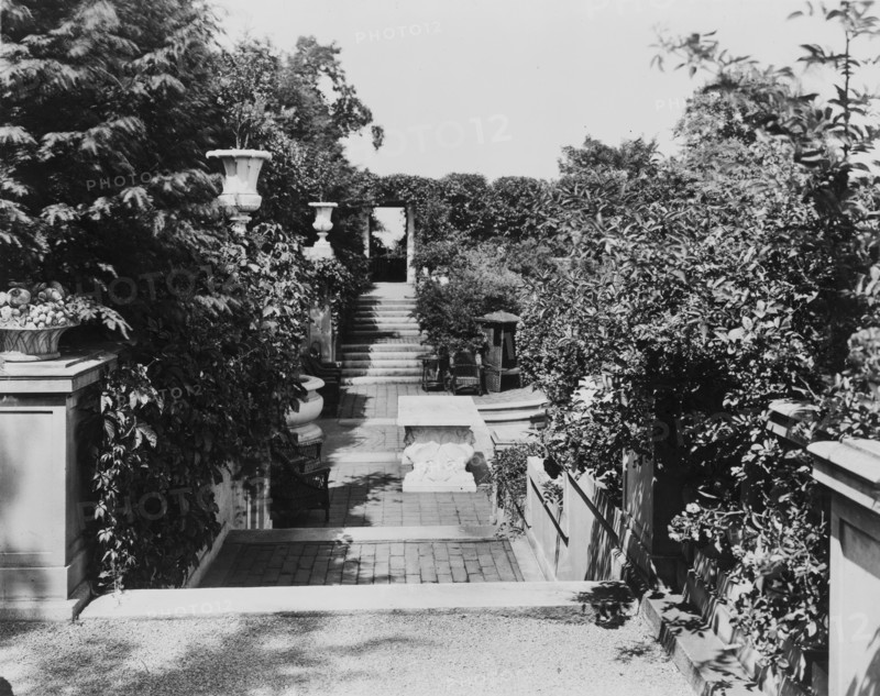 Weld, Larz Anderson house, 151 Newton Street, Brookline, Massachusetts, c1914. Creator: Frances Benjamin Johnston.