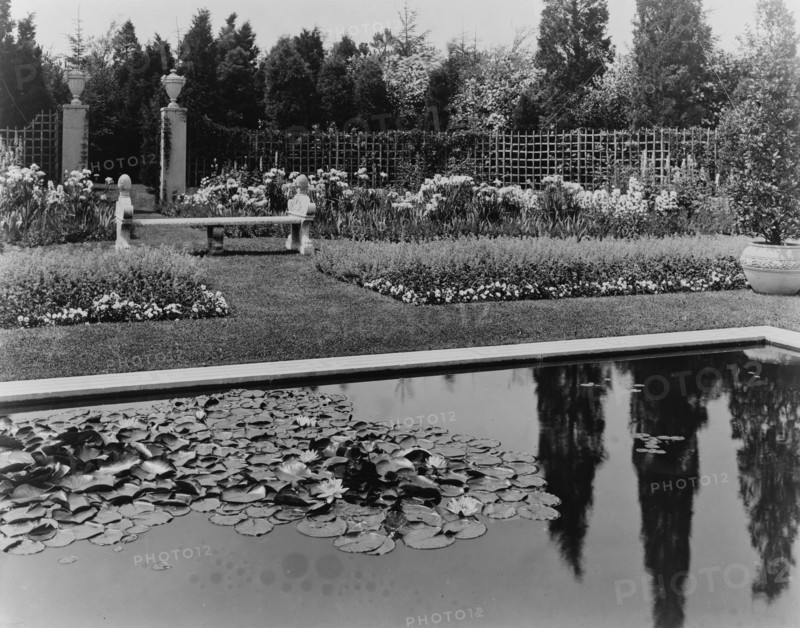 Beacon Hill House, Arthur Curtiss James house, Newport, Rhode Island, 1917. Creator: Frances Benjamin Johnston.