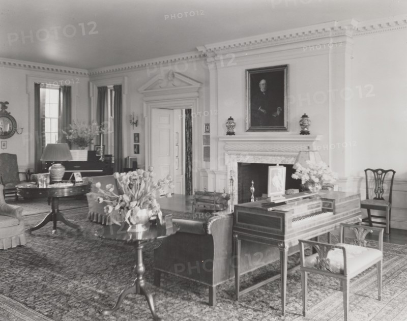 The Rocks, home of Mr. & Mrs. Pierre Gaillard - Living Room w / fireplace, between 1926 and 1950. Creator: Frances Benjamin Johnston.