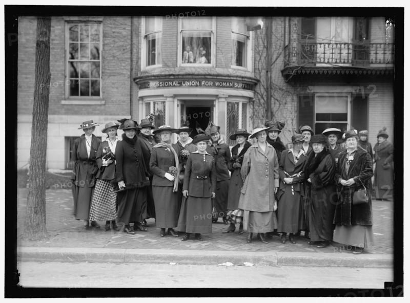 Woman suffrage, between 1910 and 1917. Creator: Harris & Ewing.