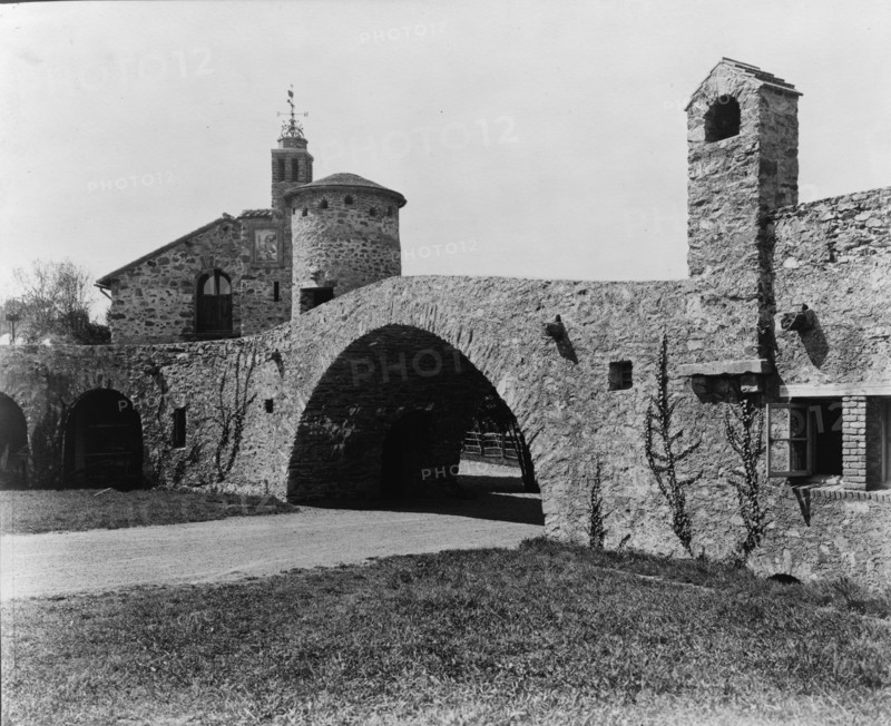 Surprise Valley Farm, Arthur Curtiss James property, Beacon Hill Road, Newport, Rhode Island, 1917 Creator: Frances Benjamin Johnston.