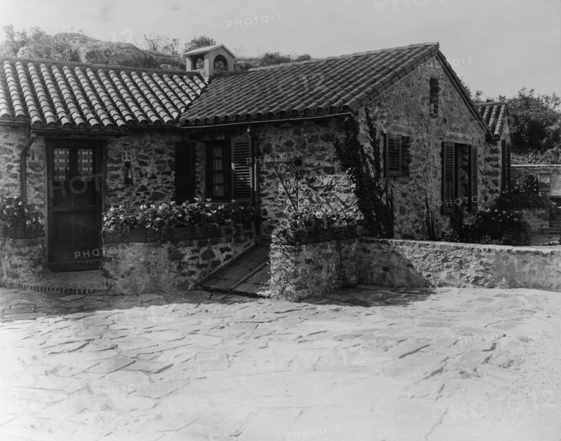 Surprise Valley Farm, Arthur Curtiss James property, Beacon Hill Road, Newport, Rhode Island, 1917 Creator: Frances Benjamin Johnston.
